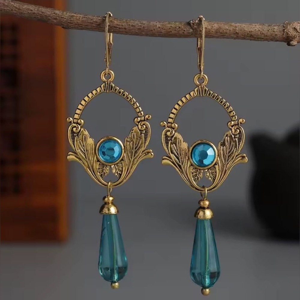 New bohemian Round Inlaid Blue Stones Drop Earrings Women Vintage Ethnic Silver